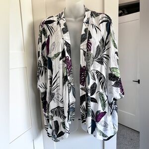 ARITZIA TALULA Cosima Kimono Floral Cardigan Open Drape Shrug White S/M